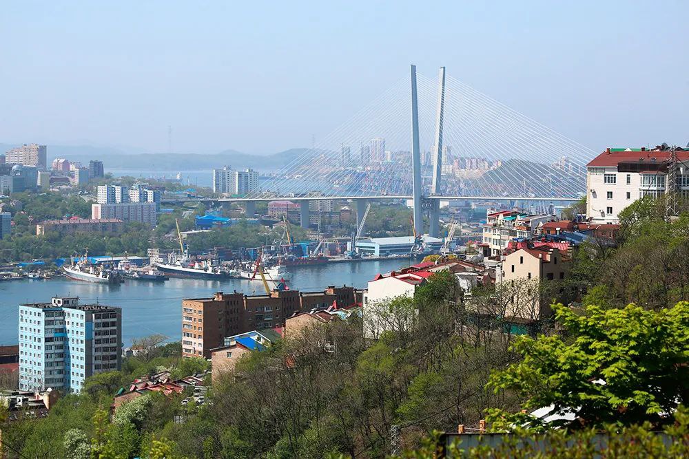 36 многоквартирных домов капитально отремонтировали в Приморье Самым востребованным видом работ остаётся ремонт крыш эти работы проведены в 25 домах По девяти адресам проведён ремонт внутридомовых инженерных сетей а также выполнен один ремонт фасада и одна замена лифта До конца года необходимо завершить ремонт ещё по 69 адресам Программа капремонта реализуется в Приморском крае с 2015 года За это время разные виды работ проведены в более 3 700 домах   VIII channel