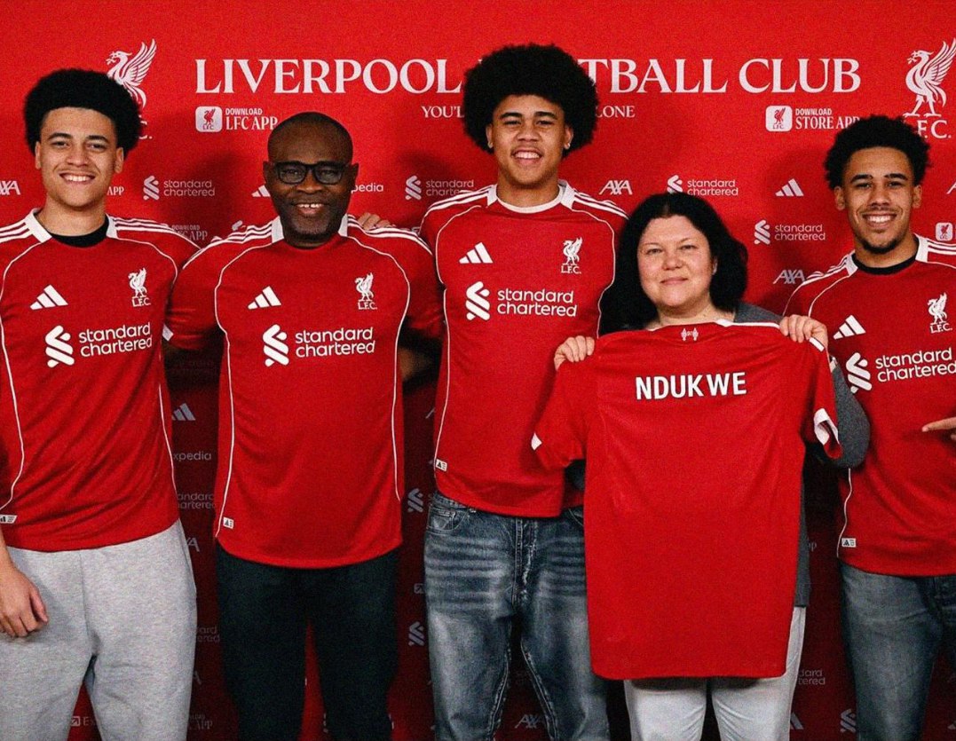 Официально Ливерпуль подписал 17 летнего защитника с русскими корнями Англичане заплатили Аустрии около 3 млн за Ифеаньи Ндукве чей отец нигериец