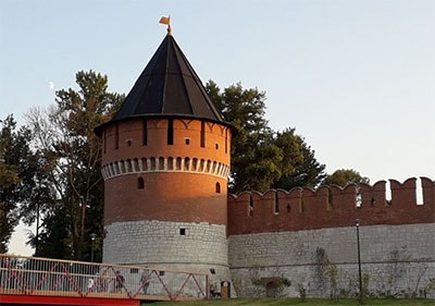 Кремлевские стены отремонтируют на 22 миллиона Вместе с башнями Подробнее