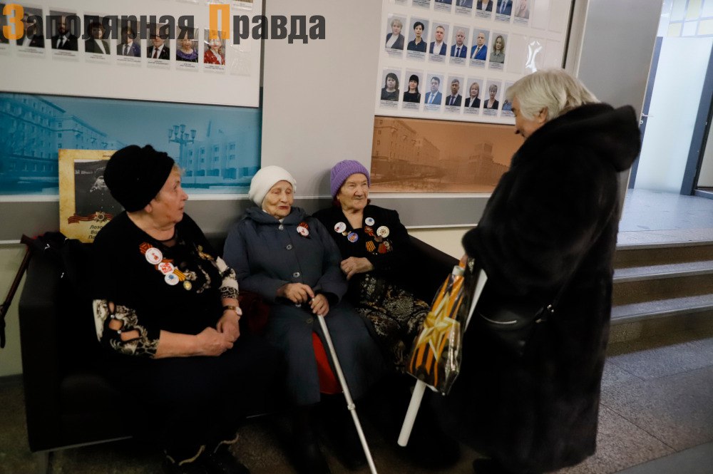 Некоторые пенсионеры получат в декабре по две выплаты О графике доставки пенсии и мерах поддержки рассказали в Госдуме Пожилые россияне которым в ноябре исполнилось 80 лет с декабря начнут получать двойную фиксированную выплату А некоторым пенсионерам под занавес года выплатят сразу две страховые пенсии На дополнительную выплату могут рассчитывать те кто получает пенсию в первые 11 дней месяца Подробности читайте на нашем сайте зпнорильск заполярнаяправда газетанорильск норильск талнах кайеркан оганер новостинорильска ВКонтакте Telegram