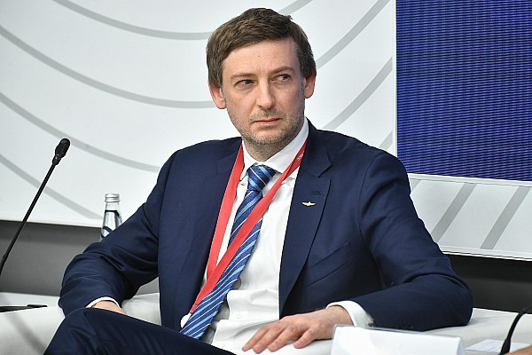 Аэрофлот запустит собственное производство по ремонту двигателей Группа Аэрофлот планирует запустить полноценное собственное производство по ремонту авиадвигателей в четвертном квартале 2027 года при этом компания уже начала осуществлять такой ремонт в текущем году Такое заявление сделал глава компании Сергей Александровский Об этом сообщает Прайм Буквально в начале декабря уже был отремонтирован первый двигатель до конца декабря будут отремонтированы еще два двигателя Ну а в целом запуск полноценного уже производства по ремонту двигателей планируется в четвертом квартале 2027 года сказал Александровский в эфире телеканала Россия 24 aviaru net n291197