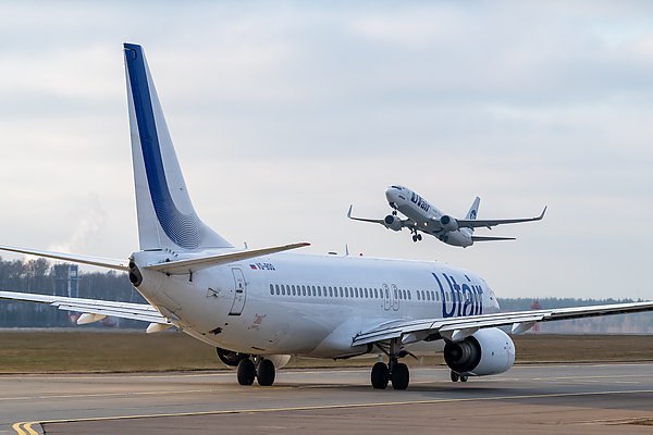 Авиакомпания Utair запускает рейсы в Дубай из Москвы  С 27 октября авиакомпания Utair начинает выполнять ежедневные рейсы из Москвы  Внуково  в Дубай  Аль-Мактум . Об этом сообщает AVIA.RU.  Вылет из Москвы в 08:40, из Дубая — в 16:25. Время в пути — 5 часов 20 минут.  Билеты уже в продаже на сайте и в мобильном приложении «Уютное небо».  aviaru.net/n276545