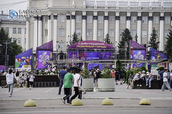 Своё участие в праздновании Дня города Улан-Удэ, который в этом году отмечается 14 июня вторая суббота июня - ред. , подтвердили девять делегаций городов-побратимов и городов-партнёров. Это делегации городов-побратимов: Читы, монгольских Дархана и Эрдэнэта, китайских Чанчуня и Эрляня. Подробнее – здесь.