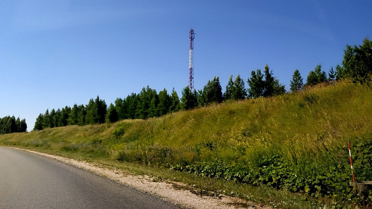Оренбургский городовой МТС модернизировала сеть LTE в 34 малых населенных пунктах Оренбуржья В 34 малых селах и поселках региона где в общей сложности проживает более 7 тысяч человек была завершена модернизация сети Качество связи в малых населенных пунктах и сельских районах Оренбургской области находится в зоне нашего пристального внимания В данном случае мы прибегли к рефармингу который позволяет улучшить покрытие на местности и усилить проникновение сигнала внутри зданий Таким образом мы можем наращивать ёмкость сети даже в условиях сильных нагрузок отметил директор филиала МТС в Оренбургской области Александр Пахоруков Все подробности подробнее на канале Оренбургский городовой