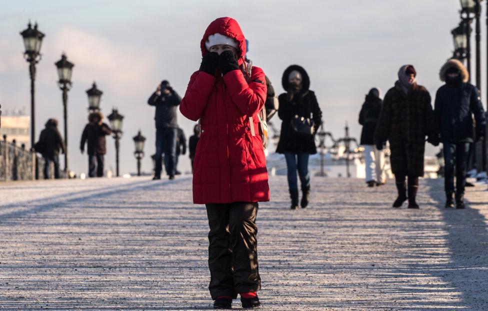 В Москву пришли первые декабрьские ночные морозы Об этом сообщили в центре погоды Фобос Самой холодной точкой стала Кашира где температура опустилась до 2 1 градуса