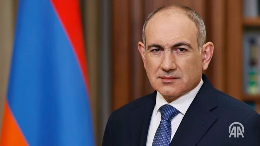 Пашинян просит Россию отремонтировать железнодорожные линии соединяющие Армению с Азербайджаном и Турцией Премьер министр Армении Никол Пашинян заявил что просит Россию срочно заняться полным восстановлением некоторых участков железнодорожных линий на территории Армении проходящих от России до Азербайджана и Турции Как сообщает Armenpress Пашинян на пресс брифинге отвечая на вопрос о возможном участии России в проекте Дорога Трампа к миру и процветанию Trump Road for Peace and Prosperity отметил что это проект Армении и США и участие любой третьей стороны может обсуждаться только на двусторонней основе Подробнее на нашем сайте v aa com tr 3774844 24 7 в сутки с Агентством Анадолу