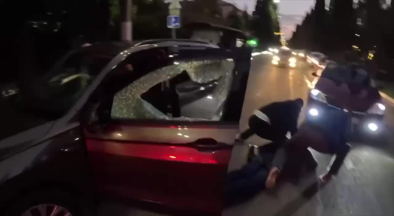 Задержания чиновников за взятки в Намангане и Ялте