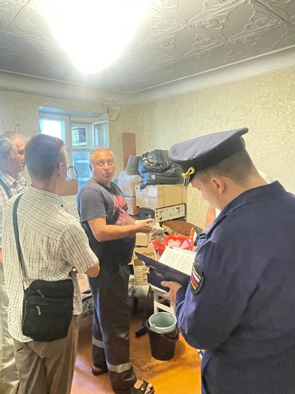 Прокуратура Засвияжского района Ульяновска проводит проверку исполнения законодательства в сфере жилищно-коммунального хозяйства. Тщательному анализу подвергаются вопросы соблюдения прав граждан при осуществлении управляющими компаниями деятельности по содержанию общедомового имущества в многоквартирных домах. По результатам проверки будут приняты меры прокурорского реагирования.