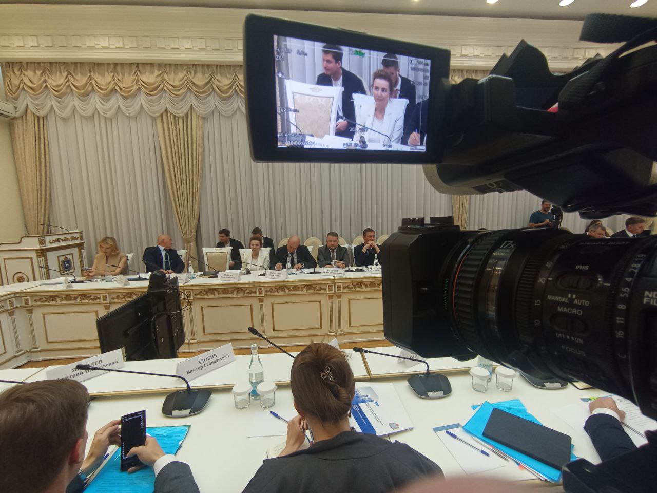 В областном правительстве началось заседание регионального оргкомитета по подготовке и проведению Международного спортивного форума "Россия - спортивная держава"   : ГТРК Самара