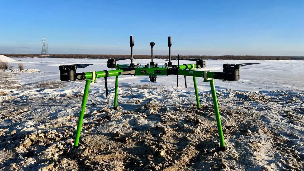 Беспилотная доставка грузов из Якутска в Нижний Бестях продолжится в зимнее время Второй этап проекта пройдет при температуре 30 градусов Подробнее по ссылке на нашем сайте gtrksakha ru Подписаться