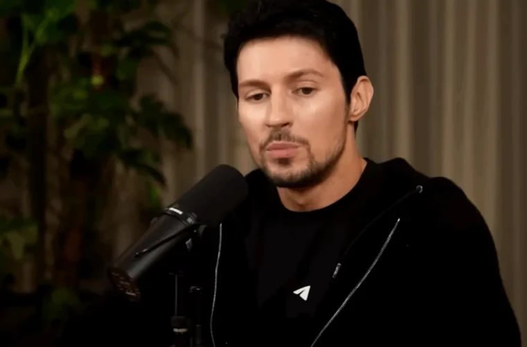 ЕС усиливает давление на Telegram Дуров вновь упомянул Молдову и Румынию Основатель Telegram Павел Дуров заявил что ЕС использует невыполнимые требования как инструмент давления на платформы отказывающиеся цензурировать контент По его словам в прошлом подобная схема применялась во Франции а теперь давление распространяется на Telegram в Румынии и Молдове Дуров подчеркнул что сервисы с алгоритмической фильтрацией контента почти не подвергаются контролю несмотря на более серьёзные проблемы Подписаться