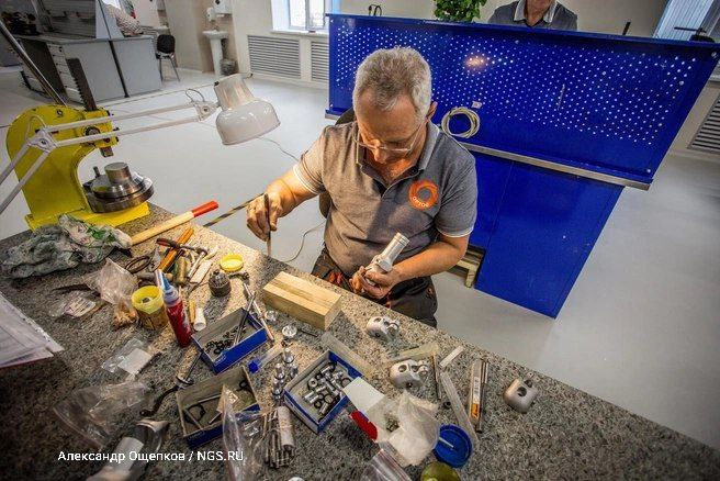 Больше 1 2 миллиарда рублей из бюджета Петербурга получили промышленные предприятия в 2025 году Всего было выдано свыше 260 субсидий Самыми востребованными оказались субсидии на возмещение затрат на лизинг оборудования более 750 миллионов рублей Около 163 миллионов рублей экспортно ориентированные компании получили на сертификацию товаров для экспорта на транспортировку продуктов на участие в выставках и ярмарках Telegram Все каналы Фонтанки Max