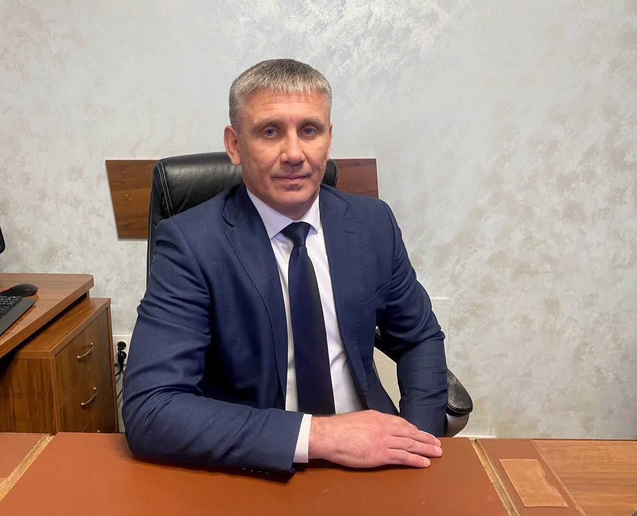 Ректором БГУ избран Олег Грибунов Ректором Байкальского государственного университета избран доктор юридических наук, профессор Олег Павлович Грибунов. За него проголосовали 78 делегатов, сообщается на ресурсах БГУ.