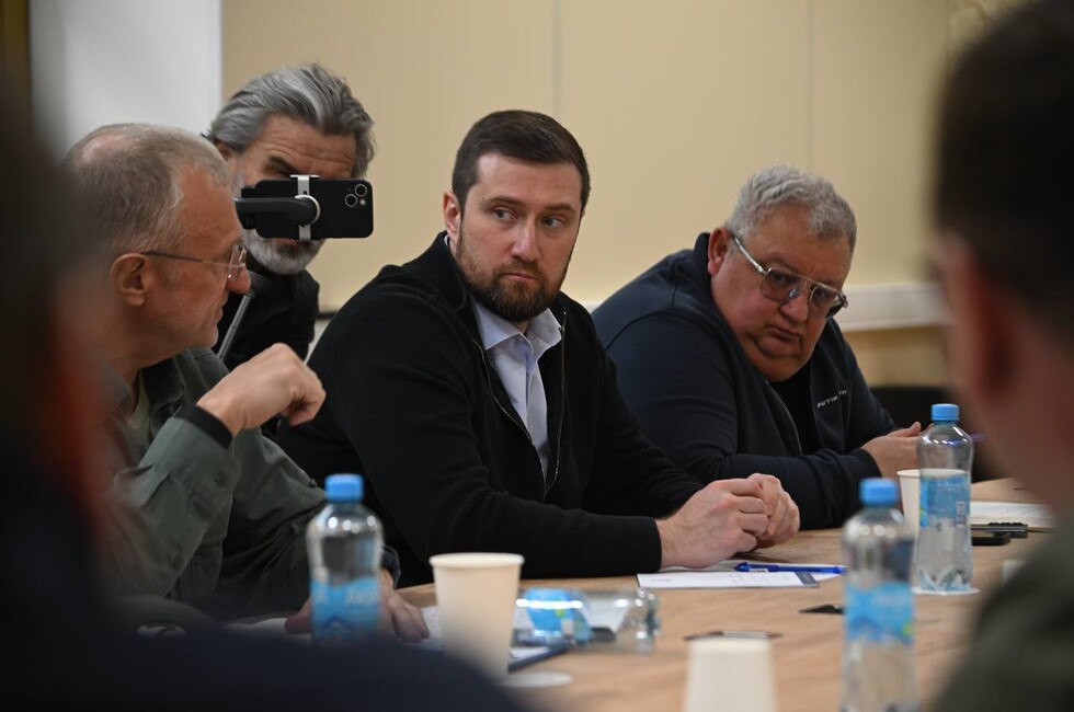 Пушилин снял с должности вице-премьера ДНР Владимира Зверкова ДАН: Написать нам , Зверков оставит должность с завтрашнего дня. Он занимал пост заместителя Председателя Правительства Республики с декабря 2023 года. Ранее Зверков работал в Министерстве экономического развития ДНР, где в разное время был главой и первым замглавы ведомства. А до этого являлся заместителем директора Департамента регионального развития Минэкономразвития РФ. Читать полностью