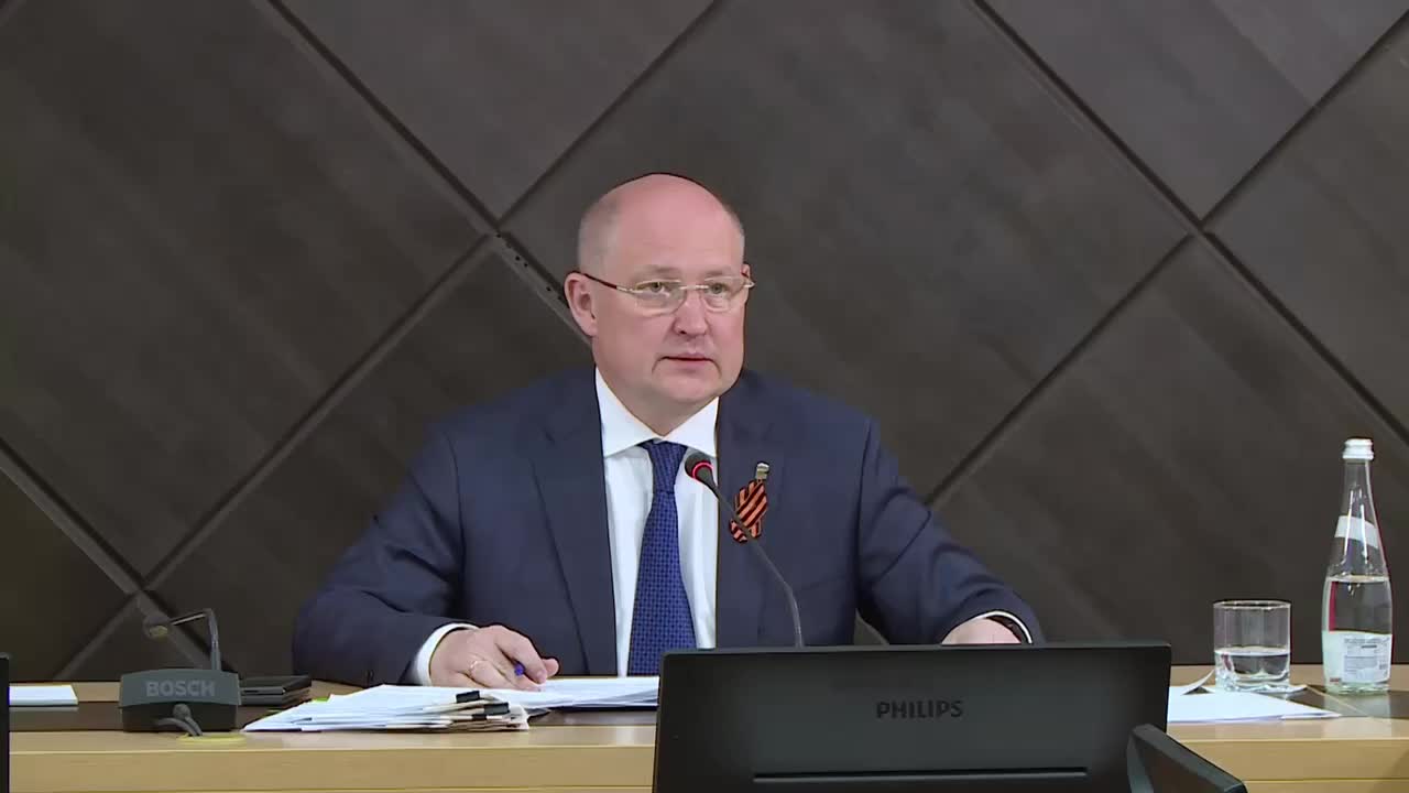 Михаил Развожаев поручил заменить фонари на Приморском бульваре в Севастополе