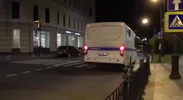 Полиция прервала нарковечеринку в плавучем ресторане Санкт-Петербурга