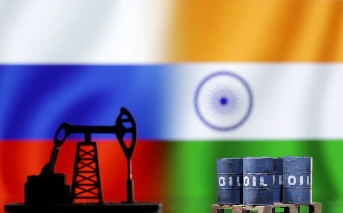Индия предоставила российским страховщикам месячную отсрочку В 2025 году Индия стала главным потребителем российской морской нефти однако под влиянием давления администрации США сократила закупки с целью реформирования глобальных торговых связей investing investing