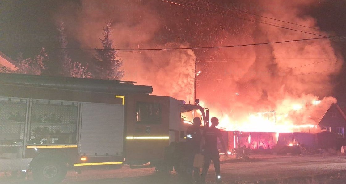 В Новосибирске за прошедшую неделю с 1 по 7 июня произошло 56 пожаров. Об этом сообщили в пресс-службе мэрии города. В жилом секторе зафиксировано 17 пожаров. Из них в многоквартирных домах – девять, в индивидуальных – три, в дачных и садовых обществах – четыре, в прочих строениях бани, гаражи, надворные постройки – один. В нежилых зданиях произошёл один пожар, шесть – на транспортных средствах. На прочих объектах зафиксировано 32 пожара, — сообщают в муниципалитете. Всего от огня пострадало 465 квадратных метров, два человека получили травмы, один погиб. #новосибирск