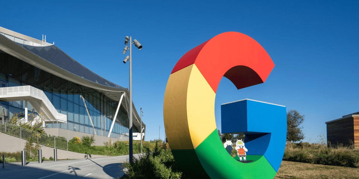 Google разрешила разработчикам из США рассказывать что их приложение можно купить или скачать за пределами Google Play А также больше не будет требовать использовать её внутреннюю платёжную систему и возражать против сторонних методов оплаты vc ru services 2310651