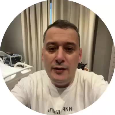 Александр Хинштейн продолжит реабилитацию в Москве после ДТП