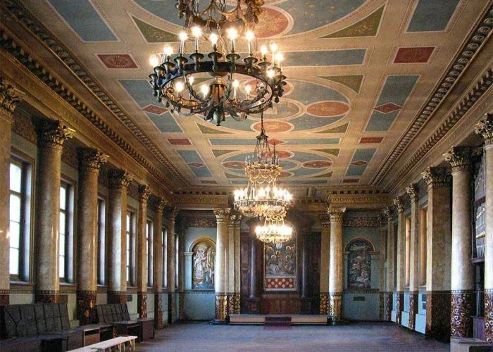 Музыкальный театр имени Фёдора Шаляпина 20 января открывает второй концертный зал в Петербурге Это здание бывшей Англиканской церкви Иисуса Христа на Английской набережной 56