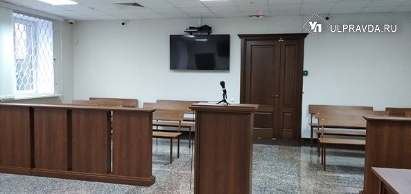 Забил до смерти супругу. Ульяновец проведёт в колонии девять лет  Заместитель прокурора Ульяновской области поддержал государственное обвинение в судебном процессе по уголовному делу в отношении жителя региона. Он признан виновным в расправе с женой.  Установлено, что 9 марта в квартире одного из домов на улице Балтийской 48-летний пьяный мужчина во время конфликта на почве ревности избил супругу руками. Пострадавшая скончалась на месте происшествия, сообщают в прокуратуре Ульяновской области.  Суд согласился с позицией заместителя прокурора области и приговорил мужчину к девяти годам колонии строгого режима. Приговор вступил в законную силу.