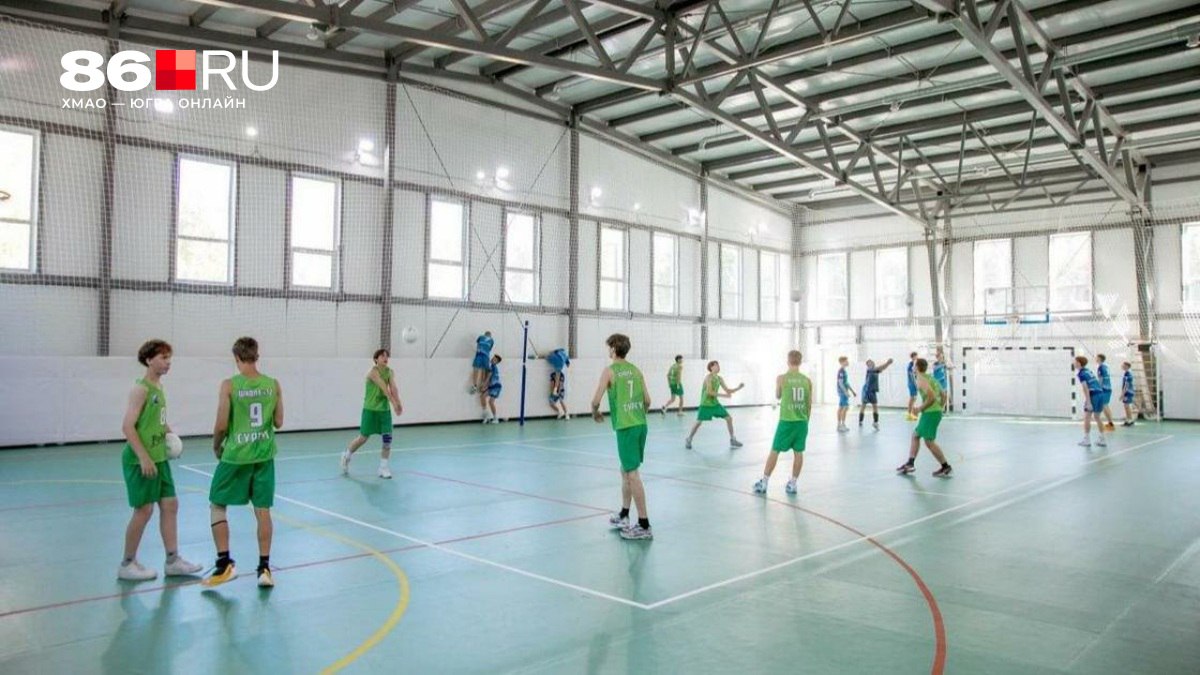 На финишной прямой До конца года в Сургуте откроют три крупных спорткомплекса Сдачу ледовой арены сдвинули на лето 2026 года   86 ru text sport 2025 11 18 76127299