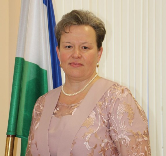 Новым мэром Белебея стала Татьяна Зубова Депутаты поддержали её кандидатуру единогласно Зубова с апреля 2025 года исполняла обязанности главы администрации До этого она работала заместителем главы и курировала сферу ЖКХ Источник BFM UFA RB Подписаться Прислать новость При отключении интернета доступен наш канал в Max