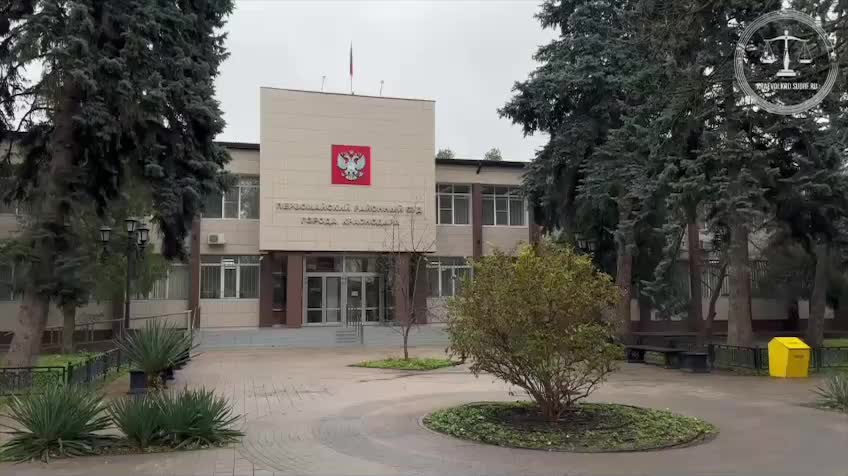 Суд приговорил отчима к восьми годам колонии за преступления против падчерицы