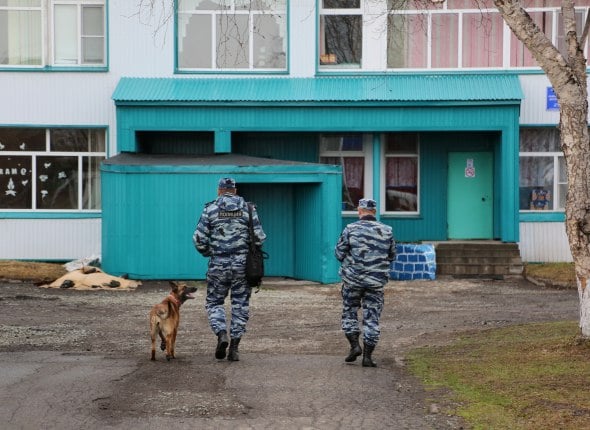 Напавшего на одноклассников подростка из Балаганска поместят в спецшколу Ангарска Суд удовлетворил иск полиции о направлении юноши в учреждение закрытого типа    Читать подробнее на сайте...