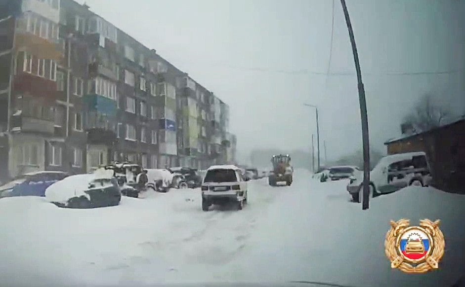 В Госавтоинспекции рассказали о погоне за «Маздой» в Петропавловске  видео   Водитель легковушки оказался пьян  В Петропавловске-Камчатском экипажу ДПС пришлось гоняться за «Маздой МВР» по нерасчищенным улицам южной части города. Подробности по ссылке: