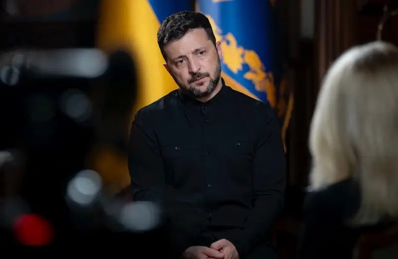 Зеленский: Украинская делегация на переговорах с Россией имеет мандат на обсуждение гуманитарных вопросов и прекращения огня По теме территорий он готов говорить с российским президентом Владимиром Путиным «Я не буду обсуждать свою позицию по этому вопросу ни с кем другим», – сказал он. Читать далее