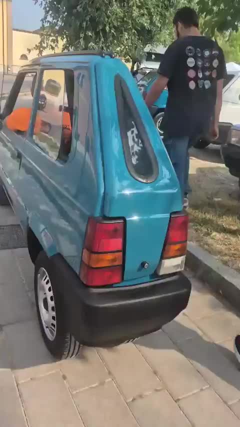 В Италии представлен самый узкий автомобиль на базе Fiat Panda