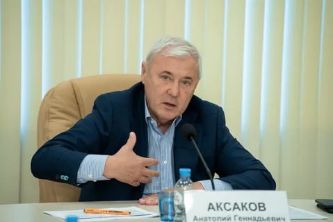 Председатель комитета Госдумы по финансовому рынку Анатолий Аксаков: - Законопроект, освобождающий проценты по трехлетним вкладам от подоходного налога, будет внесен в Государственную думу в ближайшее время - Законопроект, предусматривающий увеличение максимального лимита страхового возмещения в системе обязательного страхования до 2,8 млн рублей по вкладам, удостоверенным безотзывными сберегательными сертификатами, будет принят в весеннюю сессию. Читать далее #SBER