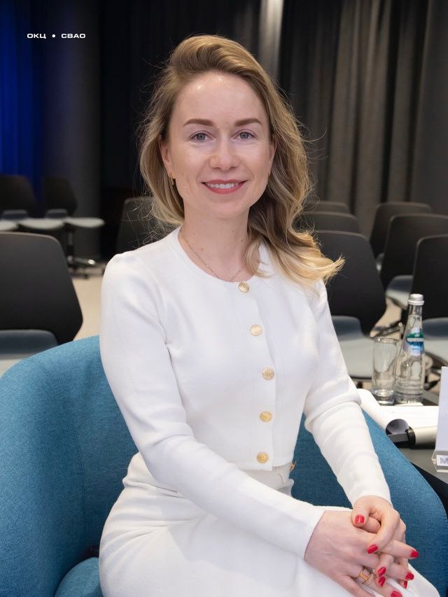 Марина Бурмистрова с 13 мая возглавит Министерство культуры Коми. Уроженка Печоры, большая часть трудовой деятельности прошла в Москве. Ранее занимала должности руководителя Московского многофункционального культурного центра и директора Объединения культурных центров Северо-Востока Москвы. Поздравим зампреда Емельянова с тем, что ему удалось вытолкнуть с поста министра Гульнару Идрисову и поставить туда своего человека. Р.