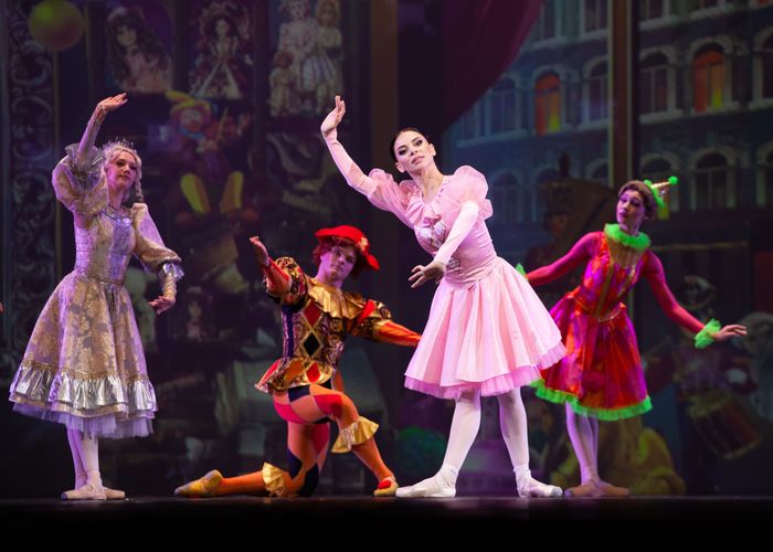 Показы балета Продавец игрушек пройдут в Государственном Кремлёвском Дворце 22 февраля Спектакль на музыку Алексея Шелыгина и либретто Виктора Добросоцкого бросает вызов бессмертному Щелкунчику