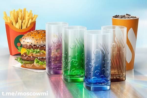 Коллекционные стаканы появятся во «Вкусно — и точка» с 14 июля.  Их будут раздавать за рубль при покупке комбо.