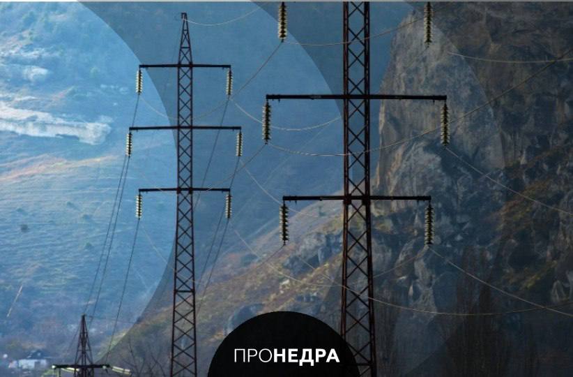 Россия хочет стать участником единой энергосистемы Центральной Азии Россия намерена стать пятым участником Координационного электроэнергетического совета стран Центральной Азии для того, чтобы синхронизировать планы развития энергосистем, заявил глава Системного оператора Единой энергосистемы России СО ЕЭС Федор Опадчий. Глава СО ЕЭС рассказал, что в последние годы регулятор активно работает с Белоруссией. Был выполнен большой комплекс совместных мероприятий по интеграции Белорусской атомной станции в энергосистему Белоруссии таким образом, чтобы изменение ее режимов работы не оказало негативного влияния и на энергосистему России. Пронедра/Подписывайся