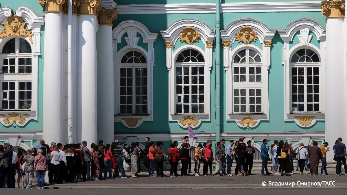 Бесплатно посетить Эрмитаж можно 8 дней в году Насладиться экспонатами одного из крупнейших музеев мира бесплатно можно в Рождество День армии 8 марта День космонавтики День музеев День учителя День народного единства День Эрмитажа 7 декабря Также Эрмитаж уже несколько лет подряд не берет плату за вход с учащихся 1 сентября передает ТАСС А вы были в Эрмитаже да нет Подписаться на Ариг Ус Продать новость Дать буст Проекты Новости Зурхай