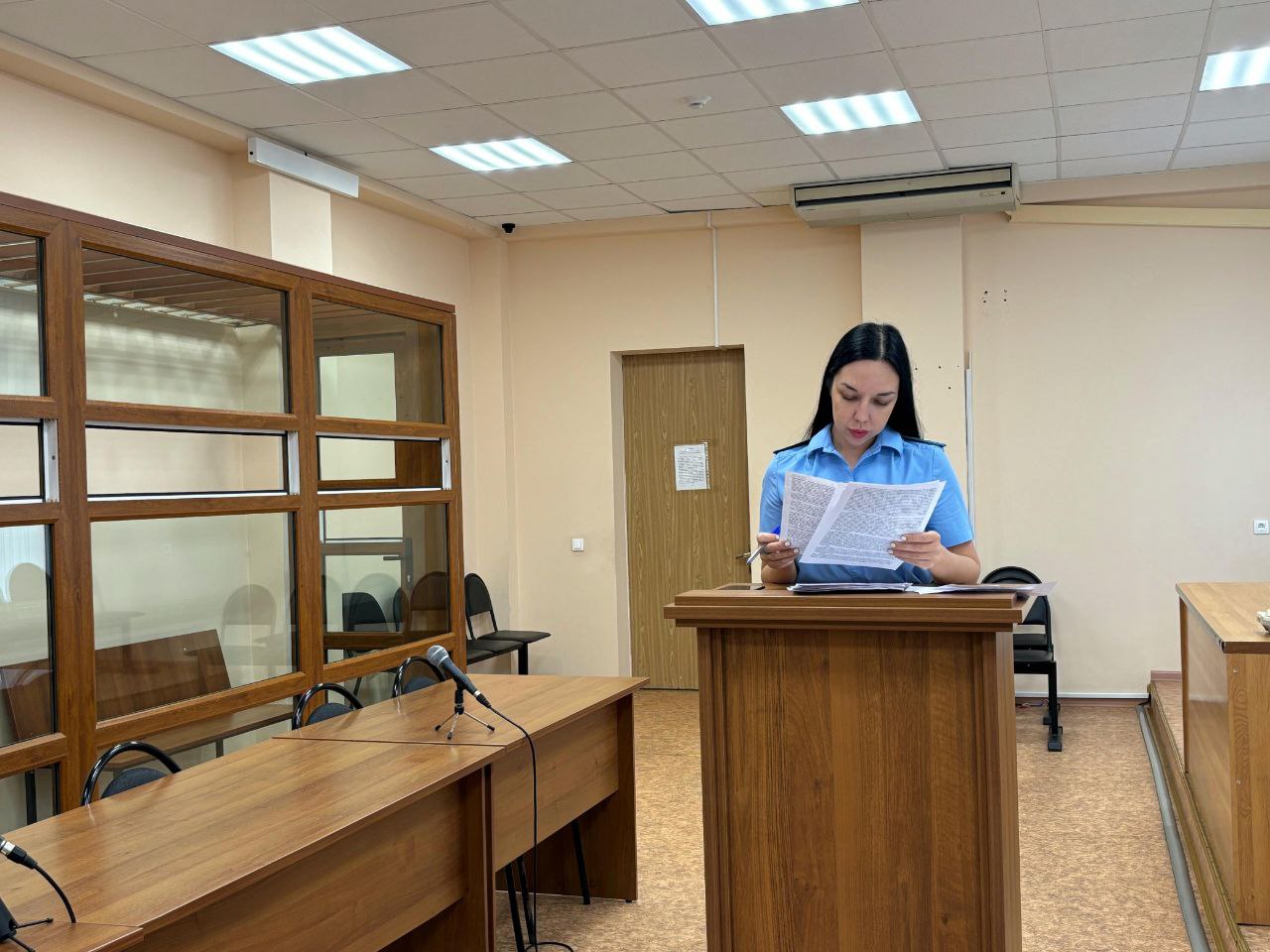 В Волгограде вступил в законную силу приговор по уголовному делу о вымогательстве и похищении людей Сегодня Волгоградский областной суд проверил в апелляционном порядке законность приговора Краснооктябрьского районного суда г. Волгограда от 19 мая 2025 года в отношении Тимура Протодилова и Вартана Григоряна. Судом первой инстанции они признаны виновными по ч. 2 ст. 126 УК РФ похищение двух лиц, с угрозой применения насилия, из корыстных побуждений , ч. 2 ст. 163 УК РФ вымогательство в составе группы лиц по предварительному сговору с применением насилия . За содеянное суд приговорил Протодилова к 7 годам 6 месяцам лишения свободы, Григоряна - к 8 годам лишения свободы с отбыванием в исправительной колонии строгого режима. Осужденные обжаловали приговор в апелляционном порядке, просив их оправдать. Волгоградский областной суд разделил мнение прокуратуры региона о законности и справедливости приговора суда первой инстанции, оставив его без изменения. Подробнее на сайте прокуратуры Волгоградской области.