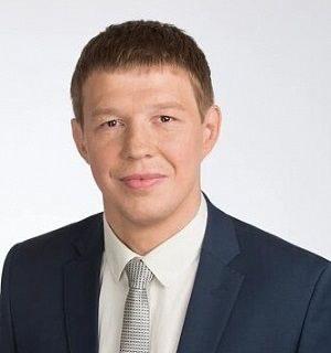 Иван Нифонтов назначен на должность зампреда правительства Ставрополья Также он занял пост главы краевого минспорта. О назначении «Победе26» сообщил источник в правительстве региона. Иван Нифонтов родился в Павлодаре Казахской ССР. Чемпион мира и Европы, олимпийский призер, заслуженный мастер спорта РФ ранее занимал пост министра спорта в Алтайском крае. Фото: er.ru