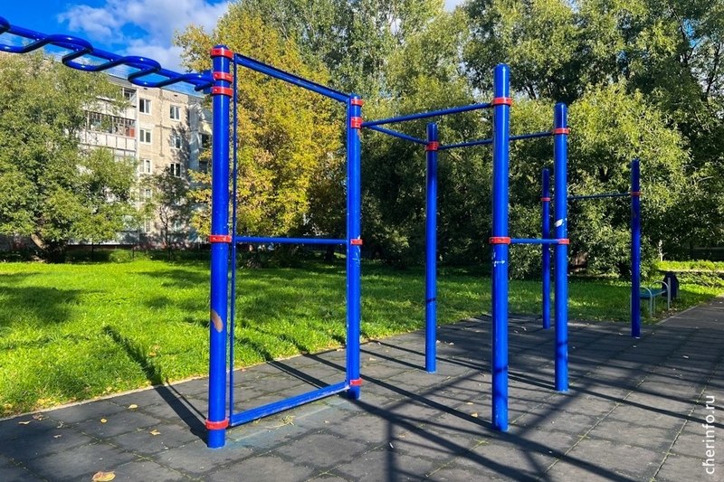 В Череповце уволили замдиректора школы 1 из за травмы ученика 16 сентября на школьном стадионе на ученика упала перекладина   cherinfo ru news 142648 v cerepovce uvolili zamdirektora skoly no 1 iz za travmy ucenika
