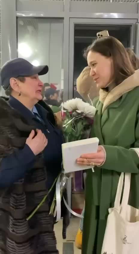 Жители Подмосковья собирают средства на подарок доброму контролеру Нине Михайловне