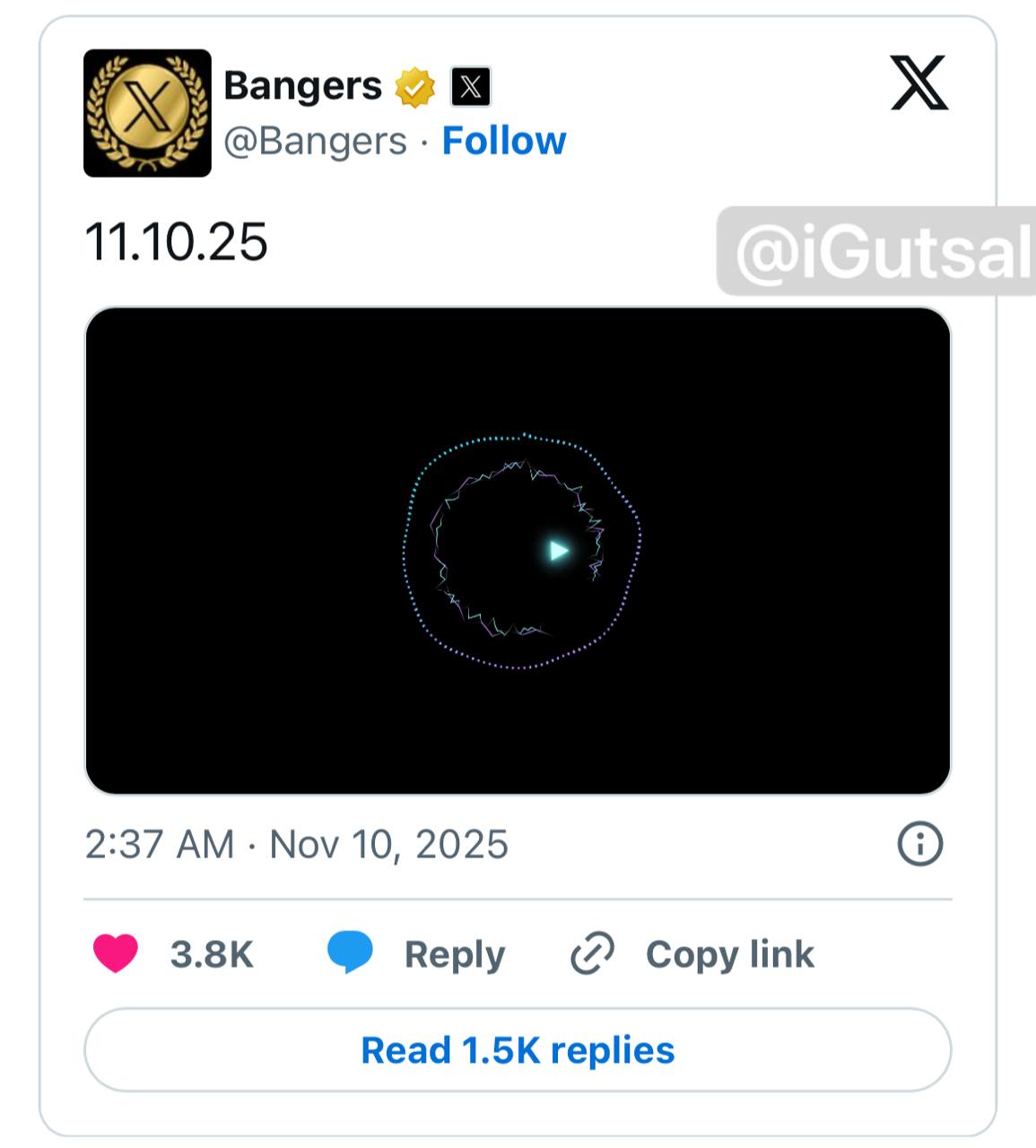 Илон Маск снова интригует в верифицированным золотом аккаунте Bangers появился первый пост который как будто на что то намекает это короткое видео с нейроизображением и сегодняшней датой Аккаунт этот появился ещё в октябре без единой публикации на него тогда подписались тысячи пользователей Х Официальная версия такая здесь будут публиковаться бэнгеры самый крутой контент найденный на платформе Но комментаторы ждут реинкарнацию платформы Vine слухи про неё ходили еще в апреле а в июле Маск подтвердил возвращение связав его с развитием AI видосов Вайнерам приготовиться