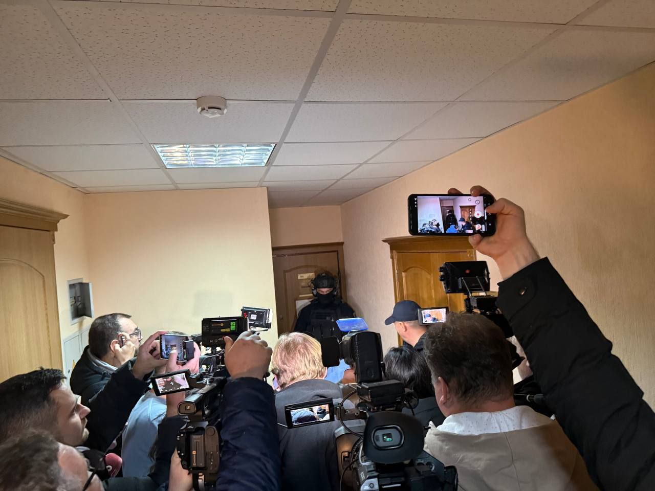 Владимир Плахотнюк пришел на судебное заседание по делу о краже миллиарда