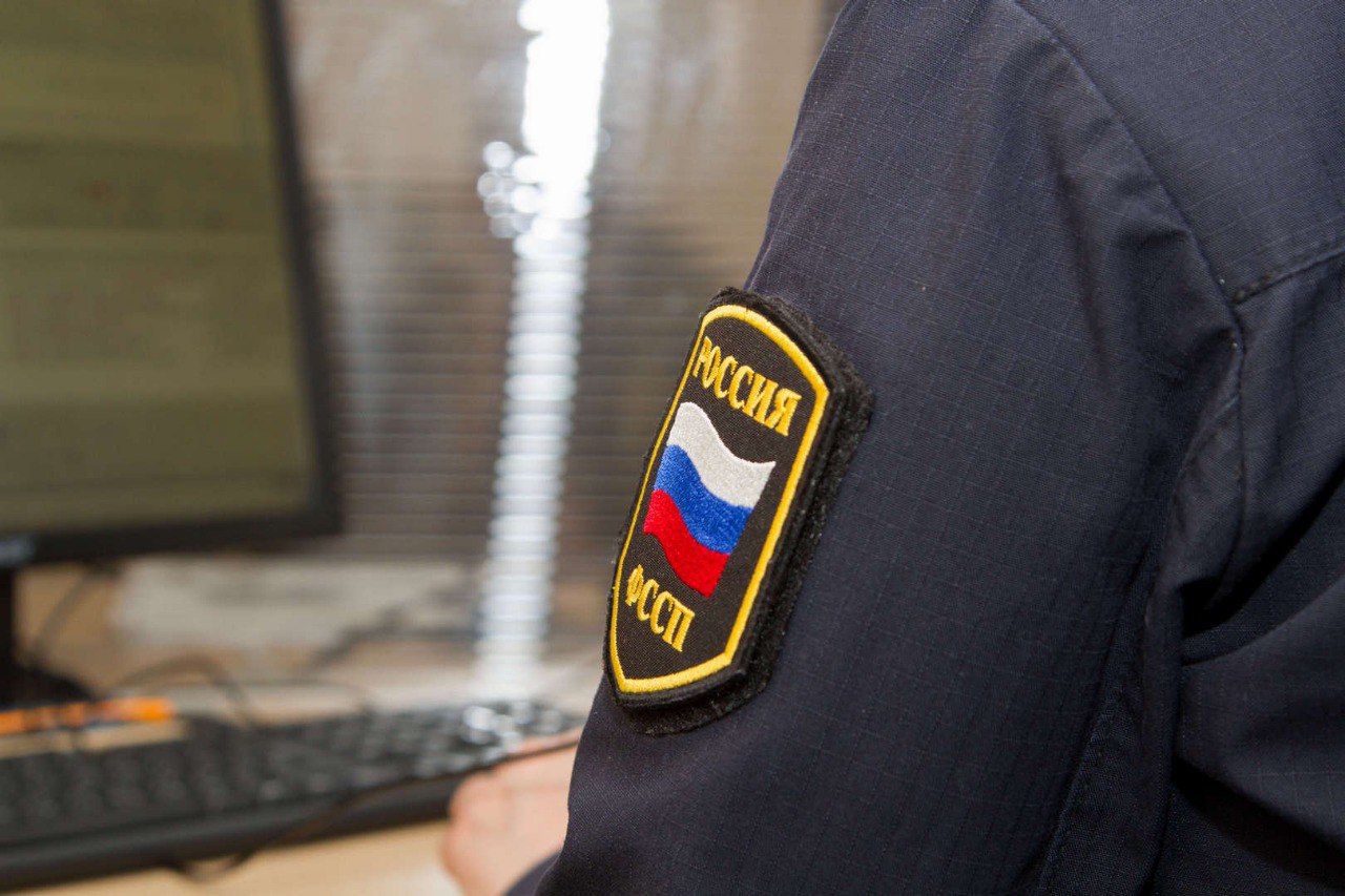 Небезопасный пансионат для престарелых закрыли в Красноярске Учреждение находилось на улице Дмитрия Мартынова. Судебные приставы обязали предпринимателя прекратить деятельность, так как в помещениях не соблюдали пожарную безопасность. На момент вручения арендатору постановления о возбуждении исполнительного производства в здании проживало 17 человек, из них пять — лежачие больные. В итоге предприниматель исполнил требования, пансионат закрыли. Фото: ГУФССП России по Красноярскому краю