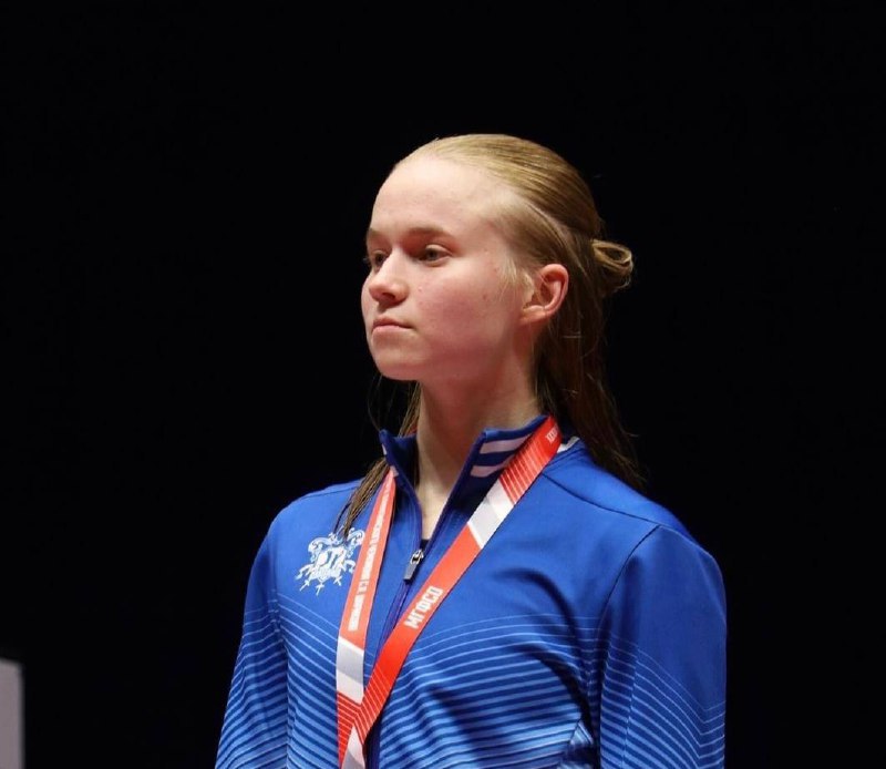 Российская фехтовальщица завоевала первое золото после возвращения флага юниорам В финале Стефания Часовникова одержала победу над представительницей Казахстана Софией Актаевой со счетом 15 11 Поздравляем Подписывайтесь на РИА Новости Спорт в MAX