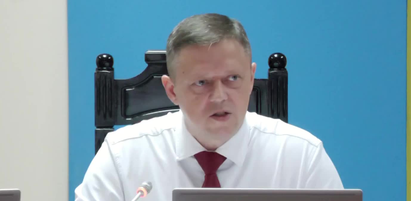 ЦИК предупреждает партию Демократия дома о несоответствиях перед выборами