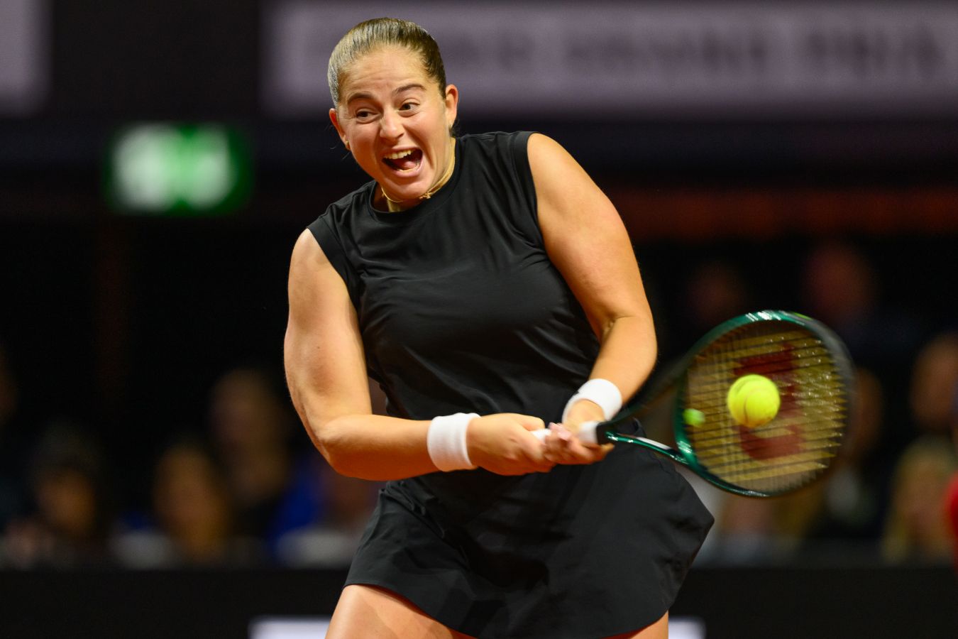 Елена Остапенко ответила на обвинения в расизме после матча с Таунсенд на US Open Латвийская теннисистка Елена Остапенко рассказала о конфликте с американкой Тэйлор Таунсенд и ответила на обвинения пользователей одной из социальных сетей в расизме Читать на Чемпионате