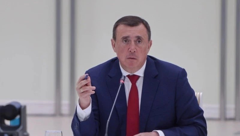 Валерий Лимаренко пригрозил мэрам Затягиваете газификацию отвечайте перед людьми Губернатор напомнил что бесплатное подключение к газу доступно только сейчас Газификация Сахалинской области идет быстрыми темпами но не во всех районах процесс движется так как того требует губернатор Валерий Лимаренко Он резко высказался в адрес глав муниципалитетов которые тормозят выполнение планов и предупредил фамилии тех кто не справится будут названы публично Подробности читайте на нашем сайте Подписаться на нас sakhonline Прислать нам новость Sakhonlinebot
